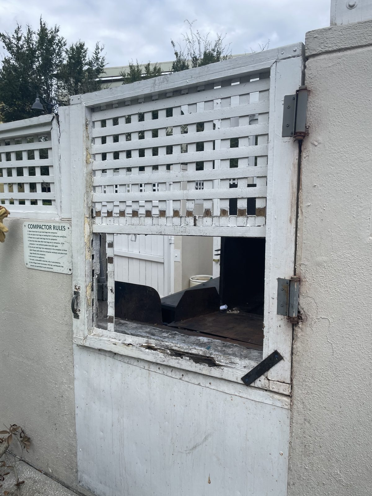 Before: Gate and enclosure rebuild
